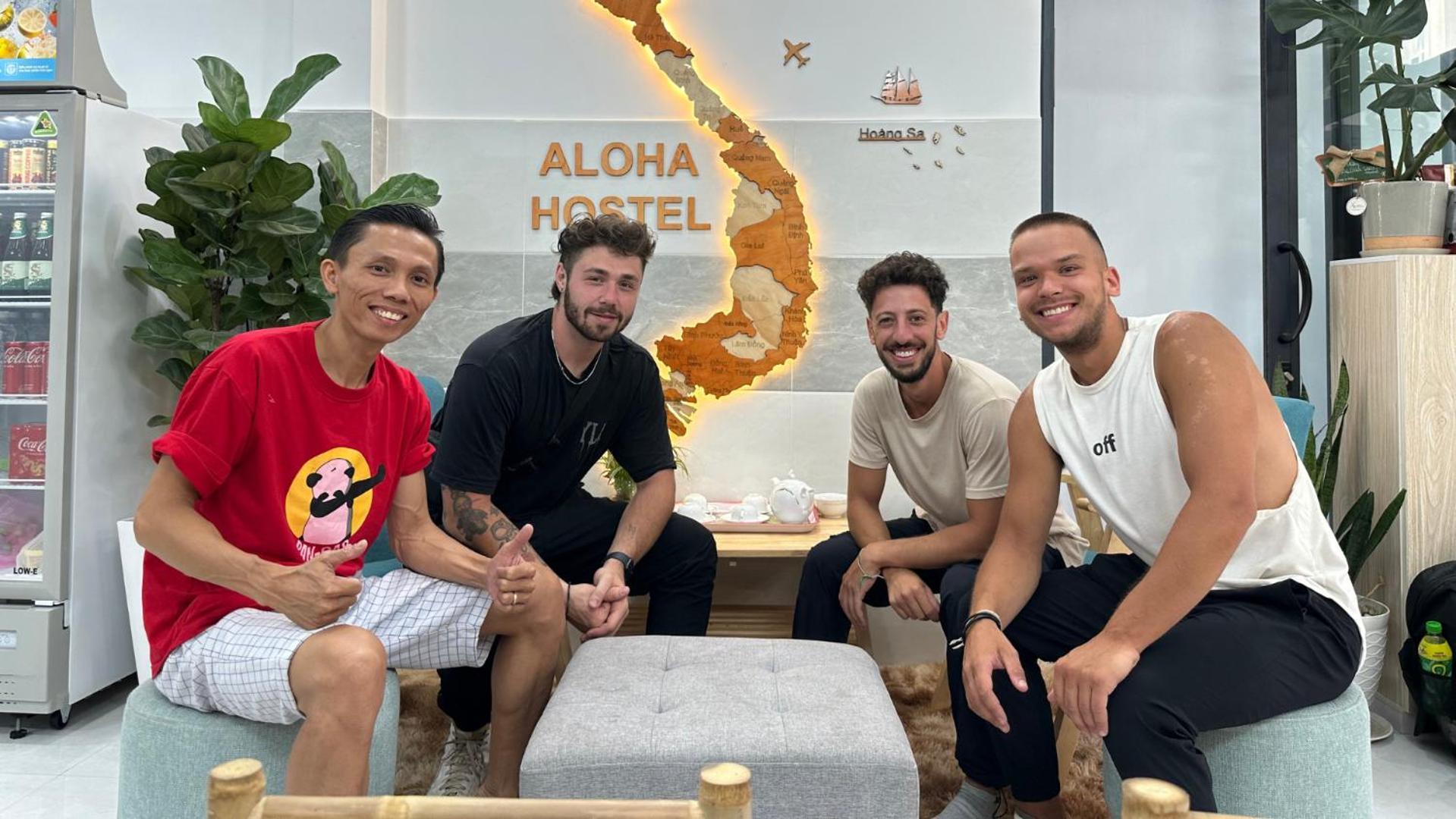Aloha Saigon Premium Hostel By Local Travel Experts - Newly Opened, Less-Touristy Location, Spacious Rooms, Glass Shower Bathroom, Free Breakfast & Walking Tour 胡志明市 外观 照片