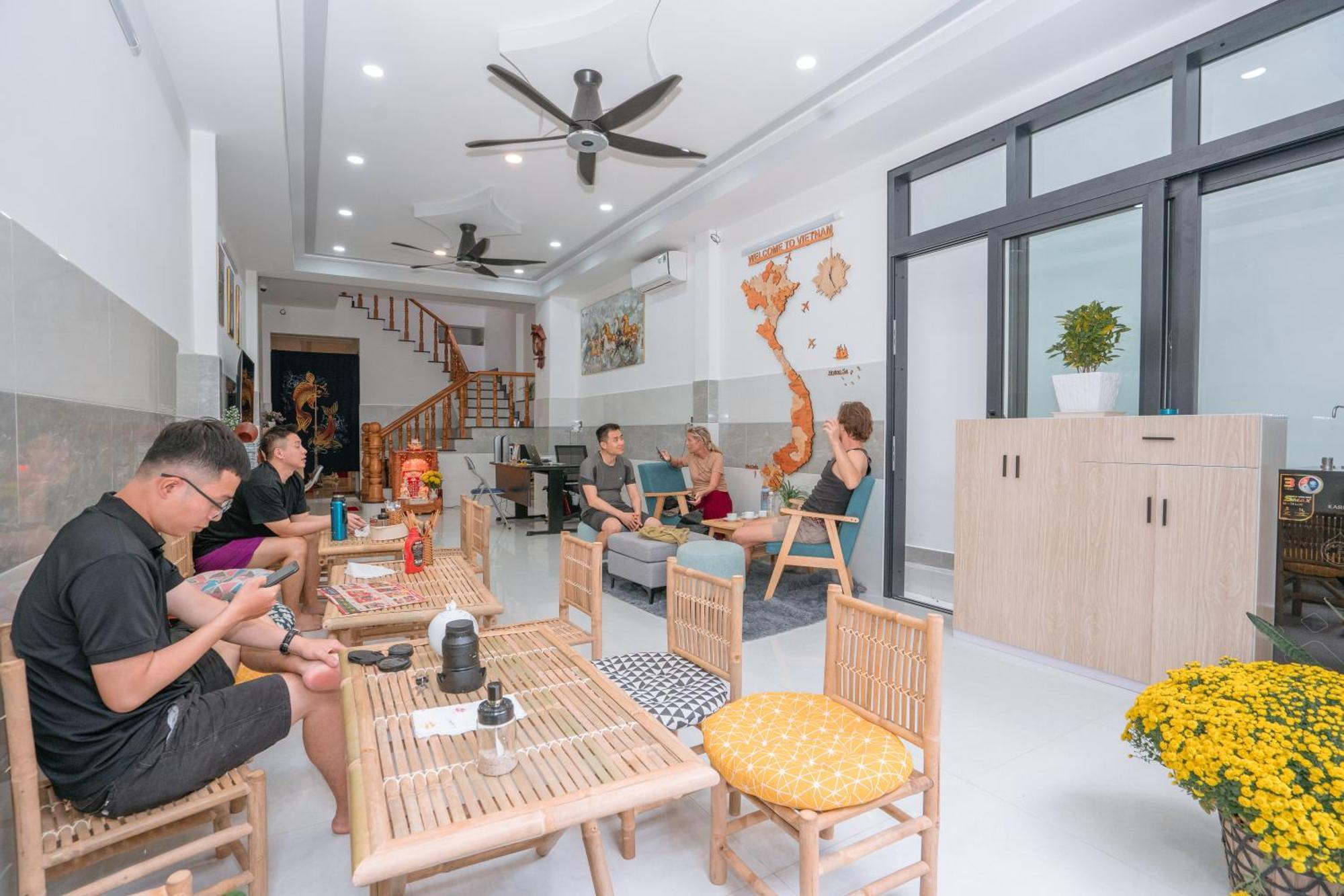 Aloha Saigon Premium Hostel By Local Travel Experts - Newly Opened, Less-Touristy Location, Spacious Rooms, Glass Shower Bathroom, Free Breakfast & Walking Tour 胡志明市 外观 照片