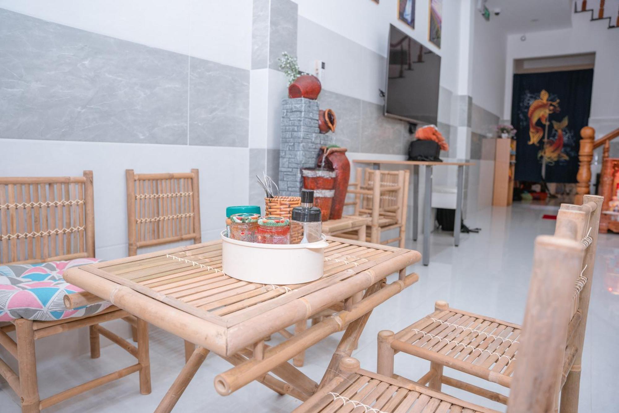 Aloha Saigon Premium Hostel By Local Travel Experts - Newly Opened, Less-Touristy Location, Spacious Rooms, Glass Shower Bathroom, Free Breakfast & Walking Tour 胡志明市 外观 照片