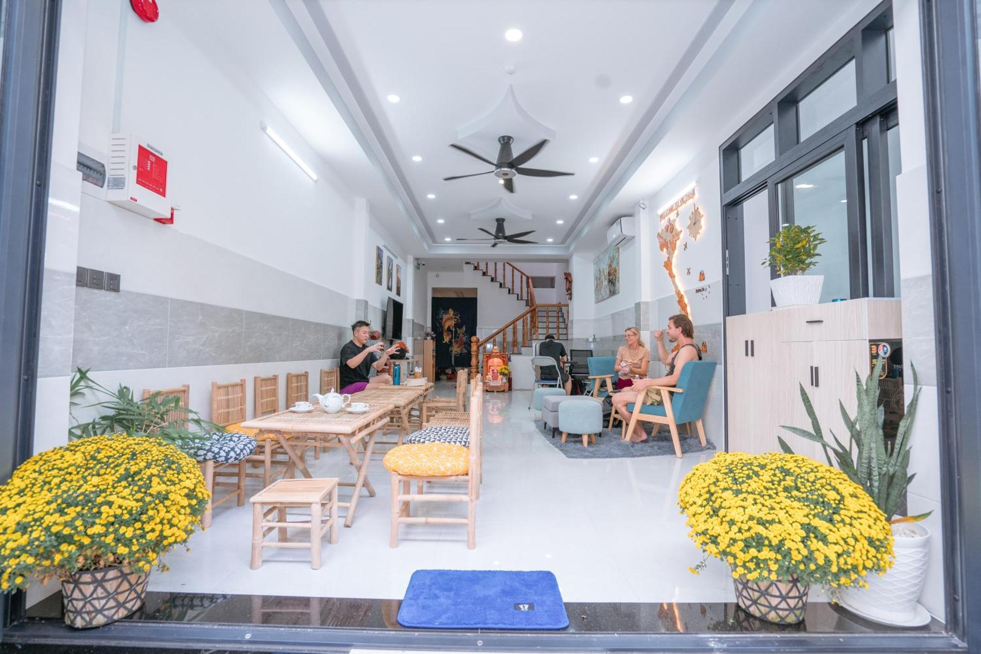 Aloha Saigon Premium Hostel By Local Travel Experts - Newly Opened, Less-Touristy Location, Spacious Rooms, Glass Shower Bathroom, Free Breakfast & Walking Tour 胡志明市 外观 照片