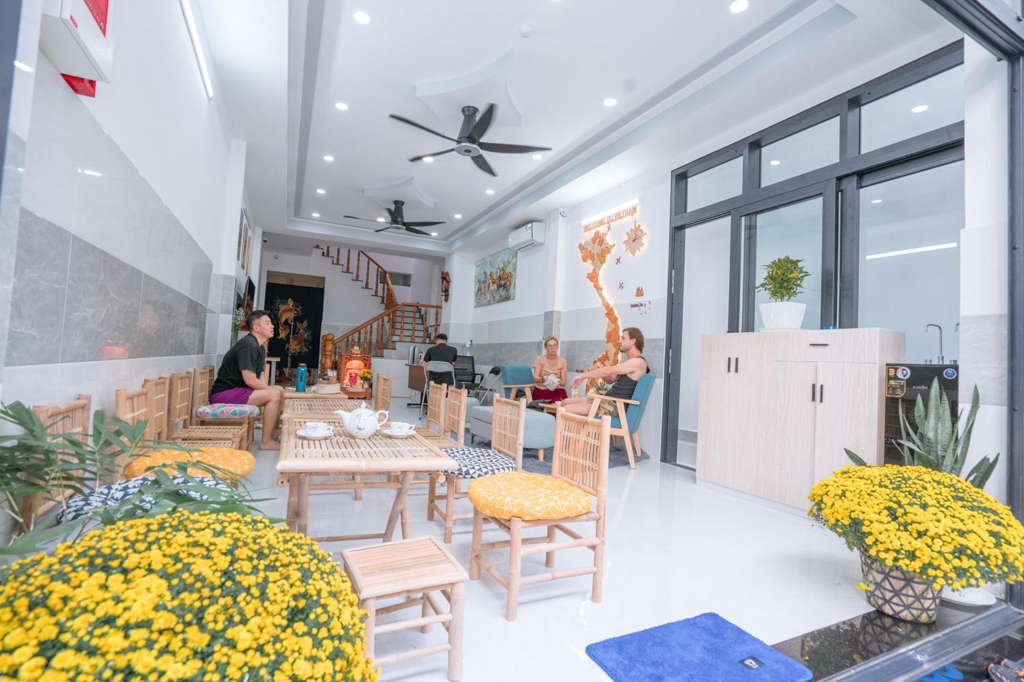Aloha Saigon Premium Hostel By Local Travel Experts - Newly Opened, Less-Touristy Location, Spacious Rooms, Glass Shower Bathroom, Free Breakfast & Walking Tour 胡志明市 外观 照片