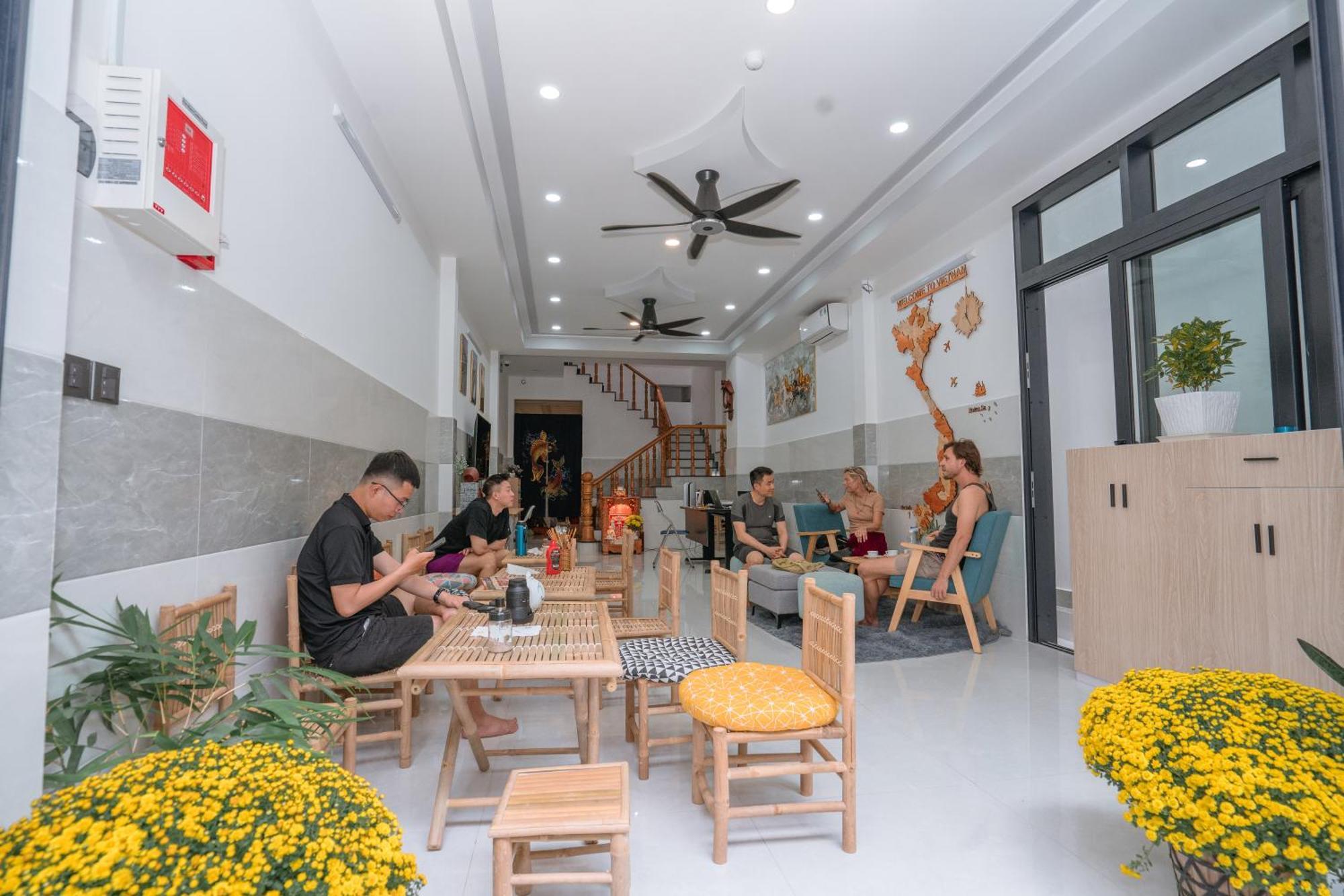Aloha Saigon Premium Hostel By Local Travel Experts - Newly Opened, Less-Touristy Location, Spacious Rooms, Glass Shower Bathroom, Free Breakfast & Walking Tour 胡志明市 外观 照片
