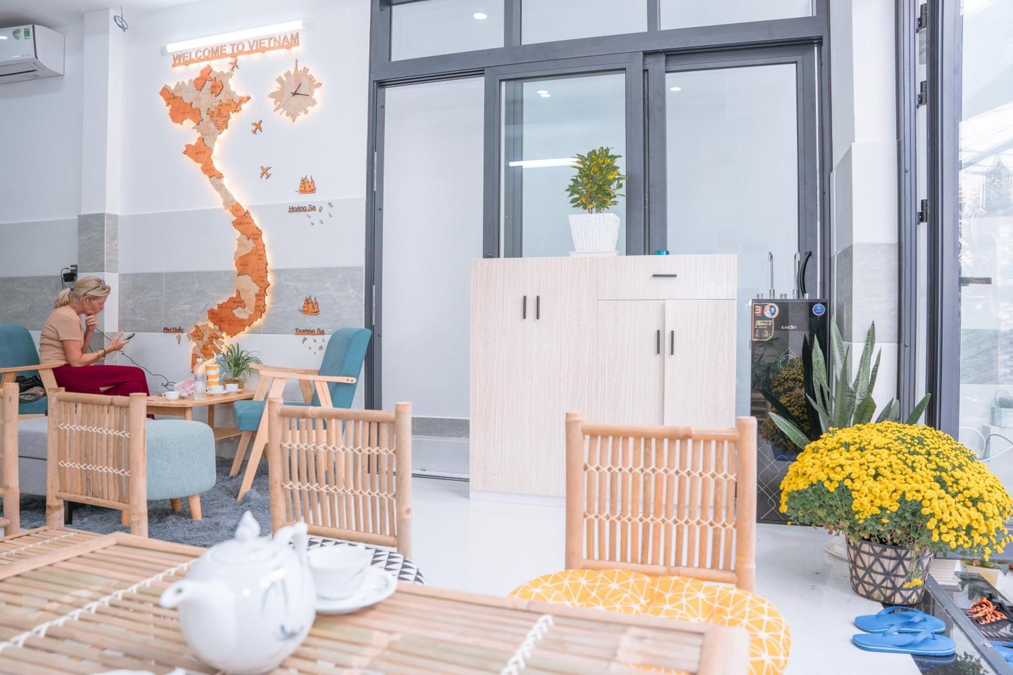 Aloha Saigon Premium Hostel By Local Travel Experts - Newly Opened, Less-Touristy Location, Spacious Rooms, Glass Shower Bathroom, Free Breakfast & Walking Tour 胡志明市 外观 照片